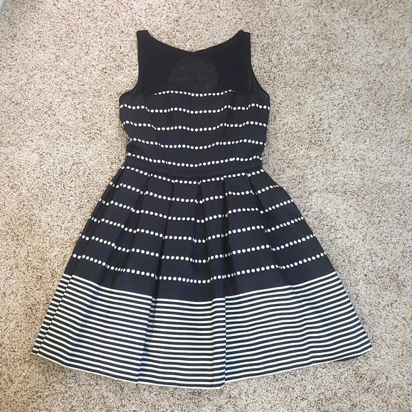 Taylor Dresses & Skirts - Taylor Polka Dot Stripe Fit and Flare Dress